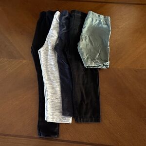 Lots of girls leggings
